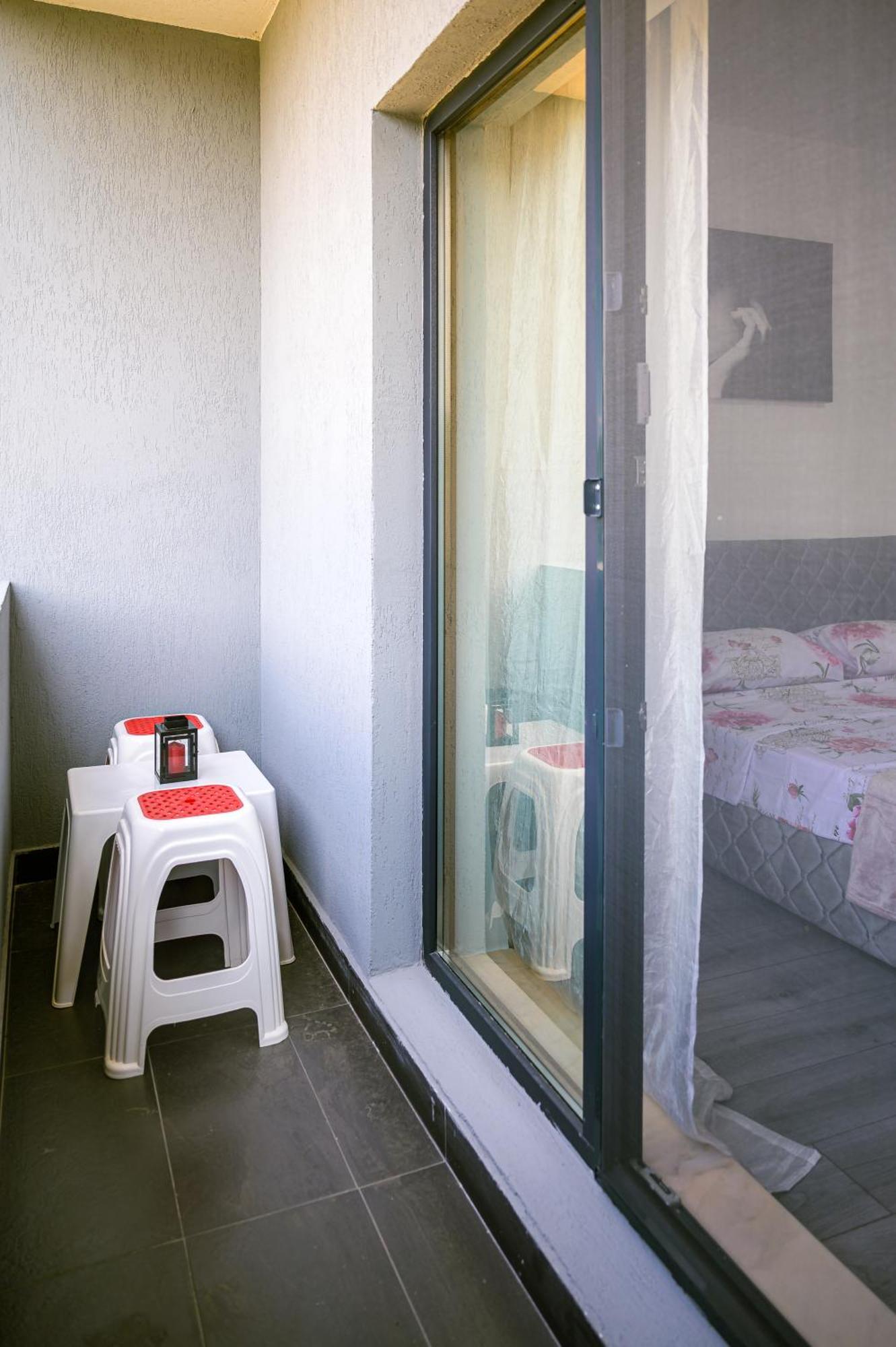 Nina House Apartment Targu Jiu Luaran gambar